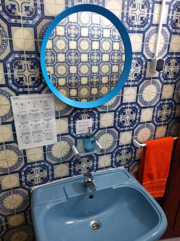 Lisbon Cosy Hostel Bagian luar foto