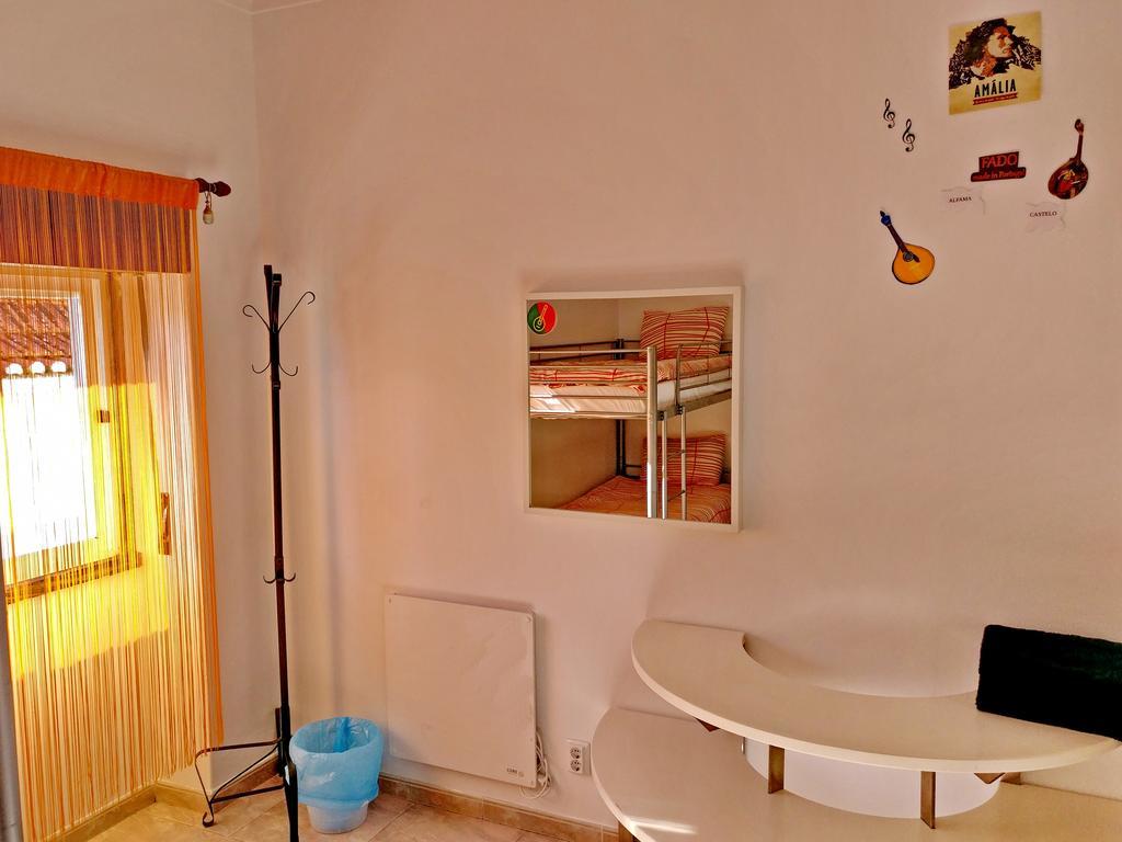 Lisbon Cosy Hostel Bagian luar foto